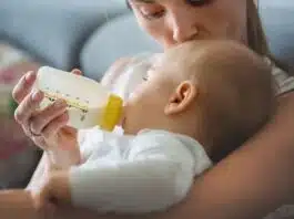 Lait bébé : les erreurs à éviter dans sa préparation