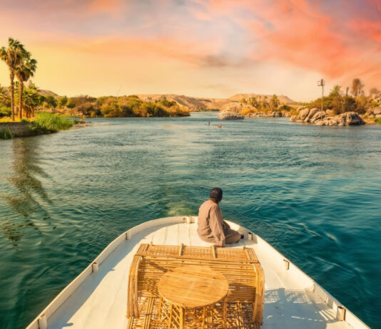 Explorez les merveilles de l’égypte et de la jordanie en croisière Explorez les merveilles de l'égypte et de la jordanie en croisière