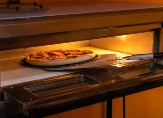 température pour cuire une pizza au four