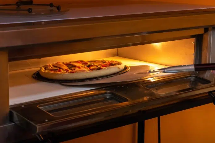 température pour cuire une pizza au four