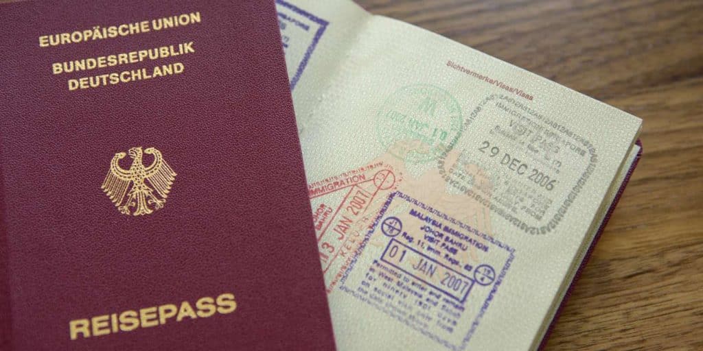 Où se trouve le numéro de passeport