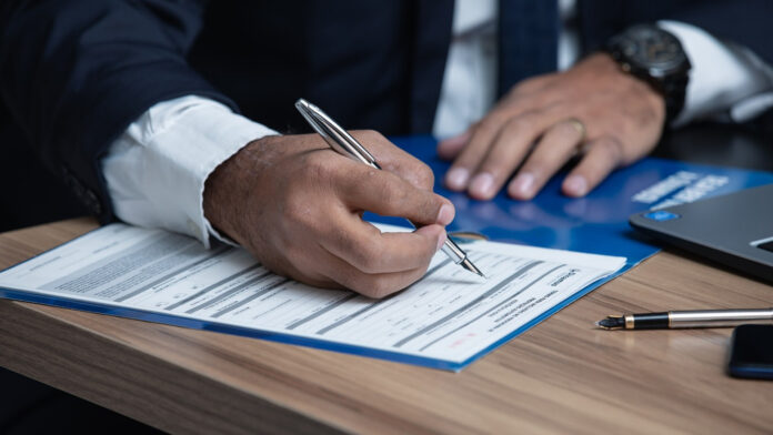Sécurisez vos transactions grâce à un avocat en recouvrement de créances expérimenté